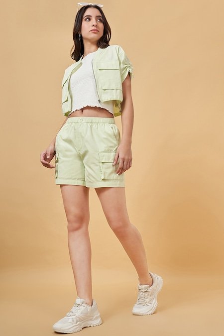 People Light Green Solid Casual Half Sleeves Round Neck Women Boxy Shirt - Image 6