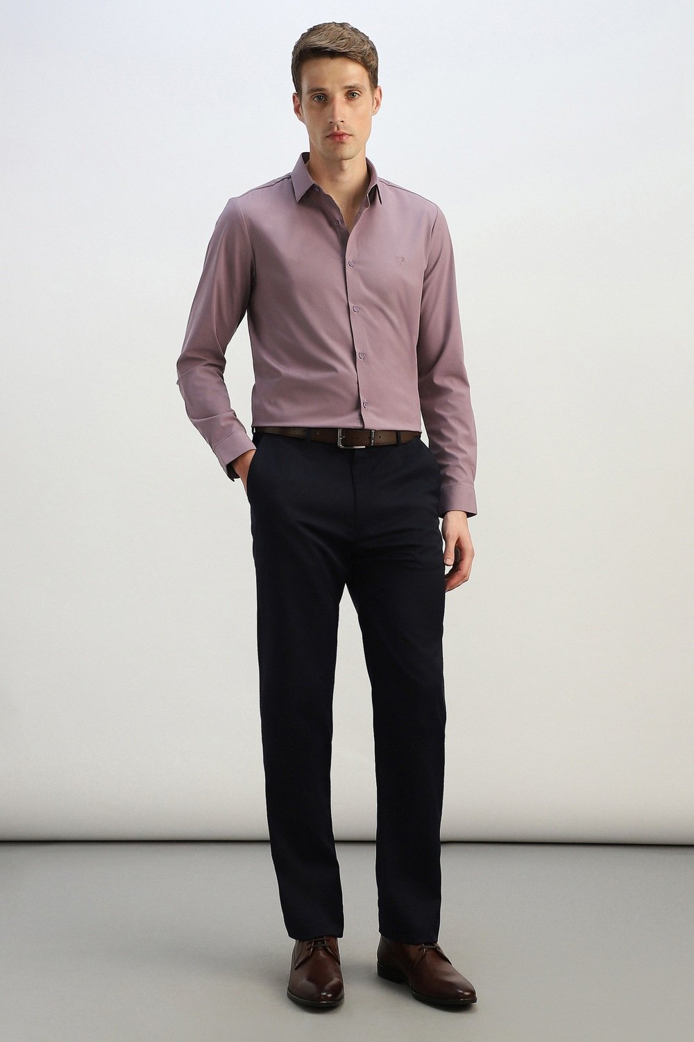 Allen Solly Mauve Solid Formal Full Sleeves Shirt Collar Men Slim Fit Formal Shirt - Image 2