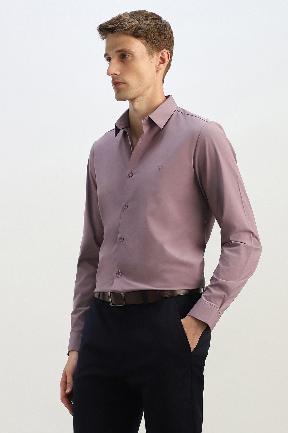 Allen Solly Mauve Solid Formal Full Sleeves Shirt Collar Men Slim Fit Formal Shirt - Image 4