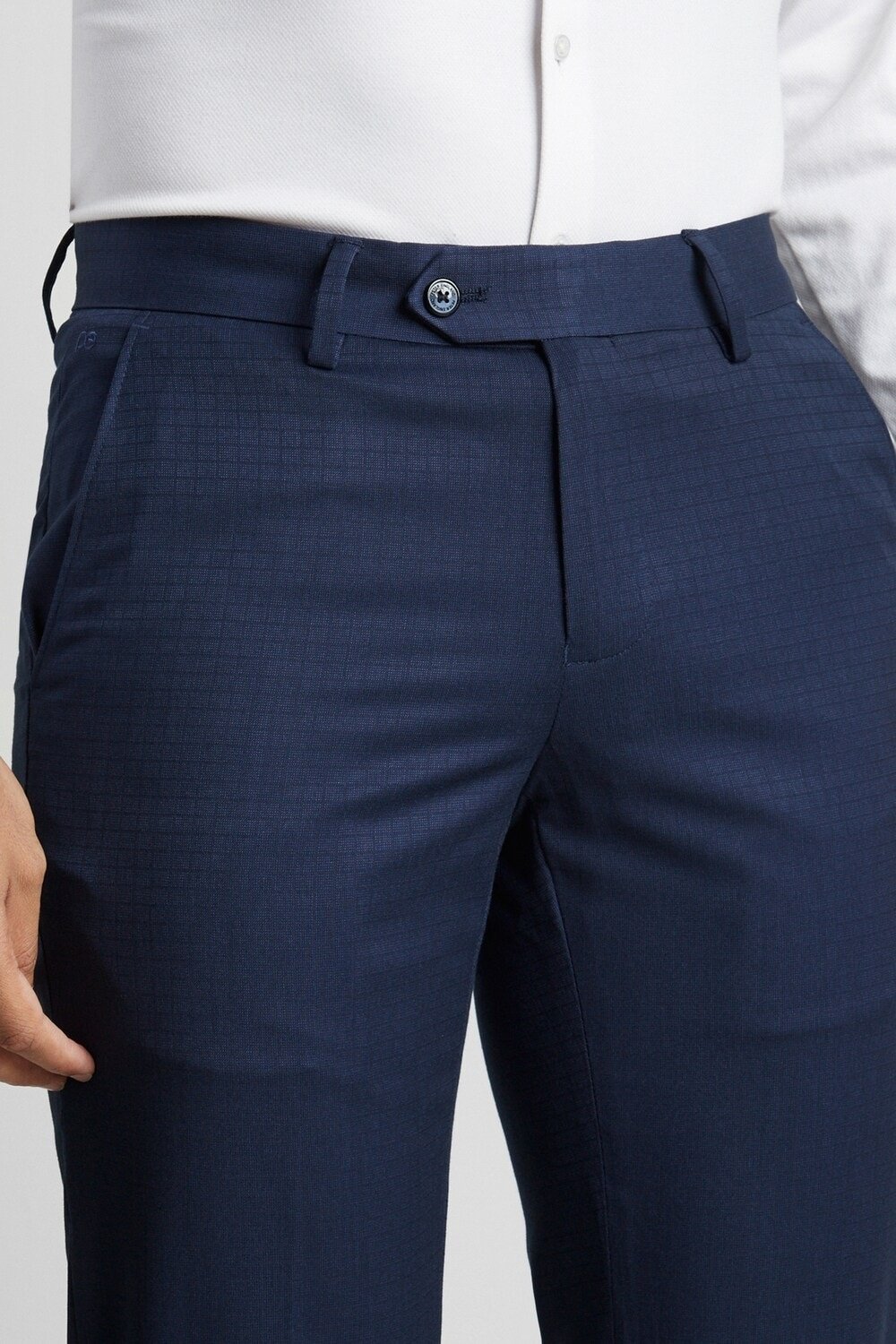 Peter England Medium Blue Checked Ankle Length Formal Men Slim Fit Formal Trousers - Image 5
