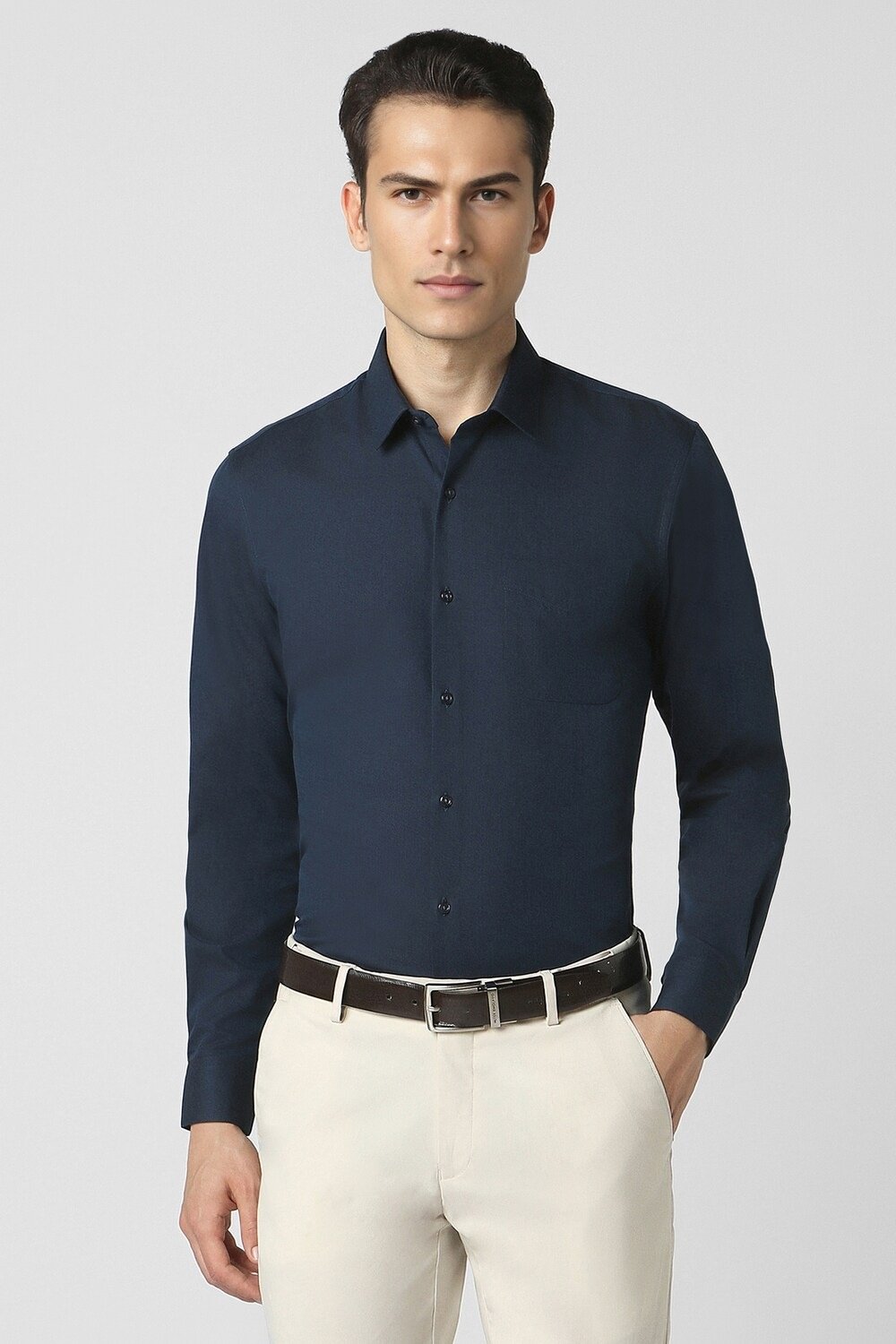Peter England Navy Solid Formal Full Sleeves Shirt Collar Men Slim Fit Formal Shirts - Image 2